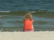 Auf das Meer blicken: Entspannung am Ostseestrand der Insel Usedom.