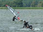 Surfen und Kiten: Vielfltige Wassersportmglichkeiten um die Insel Usedom herum.