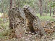 Das frhere Entwicklungswerk Peenemnde-Ost: Gebudereste des Windkanals.