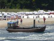 Beliebtes Fotomotiv eines Usedom-Urlaubs: Fischerboot am Ostseestrand.