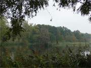 Schwaneninsel: Der an der Ostsee gelegene Klpinsee im Seebad Loddin.