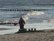 Erlebnis Ostseestrand: Spiel auf dem Sandstrand des Usedomer Bernsteinbad ckeritz.