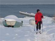 Skifahrerin am Ostseebad Koserow: Wintersport auf der Insel Usedom.