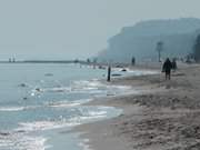 Strandwanderung bei ckeritz: Perfektes Frhlingswetter auf der Insel Usedom.