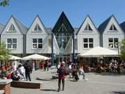 Die Seebrcke des Ostseebades Heringsdorf: Urlaubsgste auf der Insel Usedom.