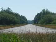 Mehrere Kilometer Betonpiste: Nebenlandebahn Flugplatz Peenemnde.