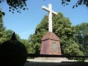 Ein Denkmal auf dem Usedomer Schlossberg erinnert an die Christianisierung.