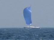 Weit drauen: Segelboot vor der Ostseekste der Insel Usedom.