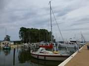 Wassersport auf der Insel Usedom: Achterwasserhafen des Ostseebades Zinnowitz.