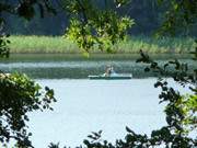 Ferien auf der Insel Usedom: Tretbootfahren auf dem Wolgastsee.