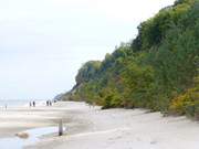 Erste Herbstfarben am Strand von Stubbenfelde.