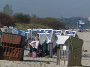 Ostseebad Ahlbeck auf Usedom: Sonniger Oktober am Strand.