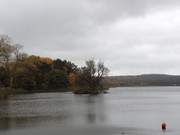 Der Kölpinsee: Frühes Novemberwetter über der Insel Usedom.