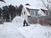 Schneefrse: Rumarbeiten an den Steinbock-Ferienhusern.