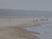 Auf dem Weg nach Karlshagen: Wandern am Ostseestrand der Insel Usedom.