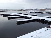 Verwaist: Anleger im winterlichen Hafen von ckeritz.