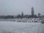 Schneefall ber der Insel Usedom: Ostseestrand von Zinnowitz.