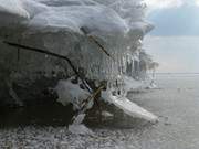 Am Achterwasser: Schmelzender Eisberg zu Fen des Konker Berges.