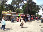 Zigaretten, Kleidung, Tontrger: Polenmarkt in Swinemnde.