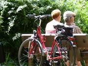 Ausflug mit dem Fahrrad: Rast am Klpinsee (Ksten-Radweg).