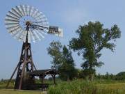 1920 errichtet: Windkraft-Schpfwerk im Thurbruch.