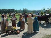 Vorbereitung fr den Festumzug: Erntefest in Loddin.