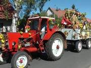 Festwagen des Heimatvereins auf dem Festumzug in Loddin.