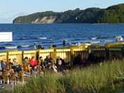 Urlaub auf der Insel Rgen: Abendsonne am Strand des Ostseebades Binz.