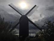 Bockwindmhle Pudagla: Dunkle Wolken ber dem Hinterland der Insel Usedom.