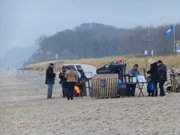 Glhwein am Ostseestrand: Am Strand von Klpinsee.