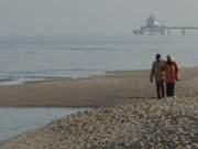 Wanderung ber den einsamens Ostseestrand: Zinnowitz auf Usedom.