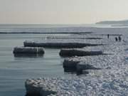 Ostseebad Zinnowitz auf Usedom: Eisrand an der Ostsee.