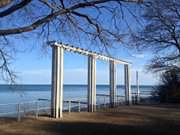 Blick ber die Ostsee: An der Strandpromenade von Koserow.