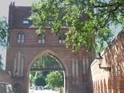 Sehenswerte Altstadt von Neubrandenbrug: Mittelalterliches Stadttor.