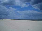 Immer wieder ein paar Wolken: Zempiner Strand auf Usedom.