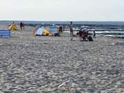 Blick nach Zinnowitz: Weier Sandstrand von Zempin.