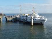 Seebrcke von Zinnowitz: Schifffahrt ber die Ostsee.