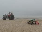 Dunst ber der Ostsee: Strandimpression aus Klpinsee.