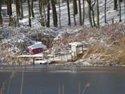 Bootsanleger im Winter: Am Klpinsee in der Usedomer Mitte.