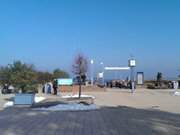 Schnee auf dem Promenadenplatz: Ostseebad Trassenheide.