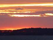 Sonnenuntergang ber dem Achterwasser: Koserow auf Usedom.