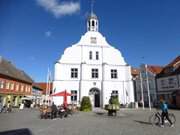 "Tor zur Insel Usedom": Historisches Rathaus von Wolgast.