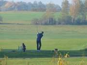 Usedomer Hinterland: Abschlag auf dem Golfplatz Balm.