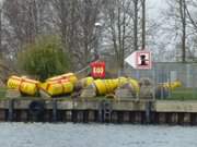 Tonnen: Wasser- und Schifffahrtsamt in Karlshagen.