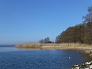 Versteckte Bucht: Strand zu Fen des Hftberges.