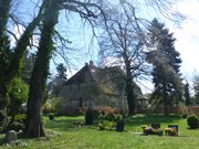 Pfarrhaus auf dem Lieper Winkel: Auf dem Friedhof von Liepe.