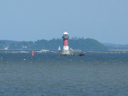 Insel Rügen im Hintergrund: Seezeichen im Greifswalder Bodden.