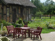 Sonnenplatz: Terrasse auf einem Bauernhof in Grssow.