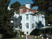 "Hotel Oasis": Strandpromenade des Osteebades Heringsdorf.