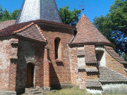 Wehrkirche: Ludorf in der Mecklenburgischen Seenplatte.